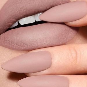 Meet your Posher, Shaneqwa